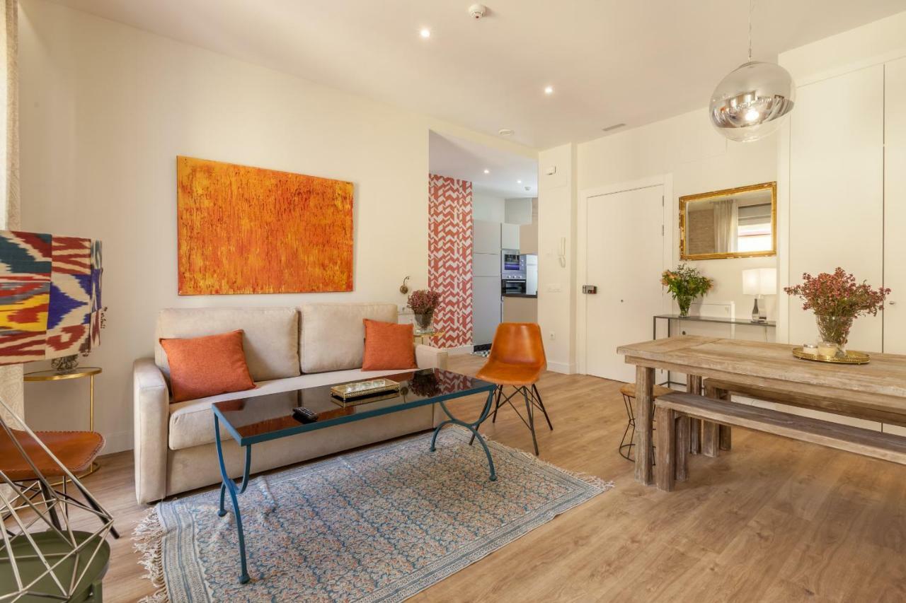 Apartamentos Rg Suites Jardines De Murillo Sevilla Exteriör bild
