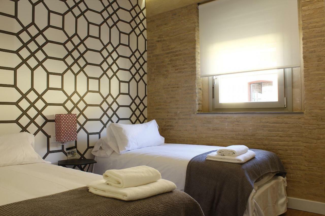 Apartamentos Rg Suites Jardines De Murillo Sevilla Exteriör bild