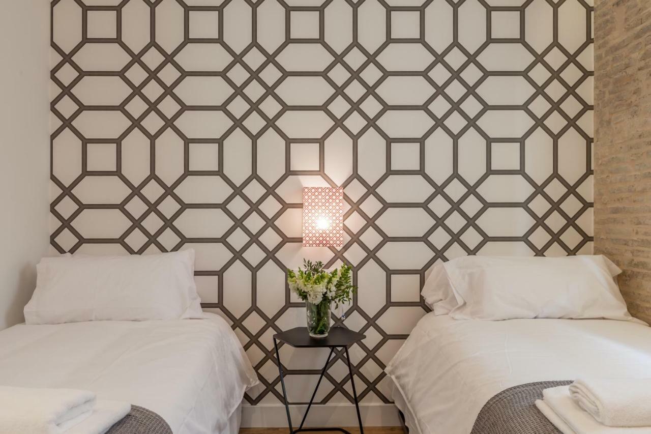 Apartamentos Rg Suites Jardines De Murillo Sevilla Exteriör bild