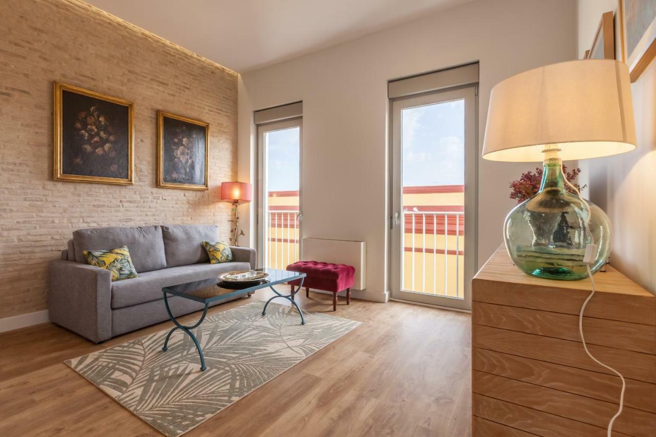 Apartamentos Rg Suites Jardines De Murillo Sevilla Exteriör bild