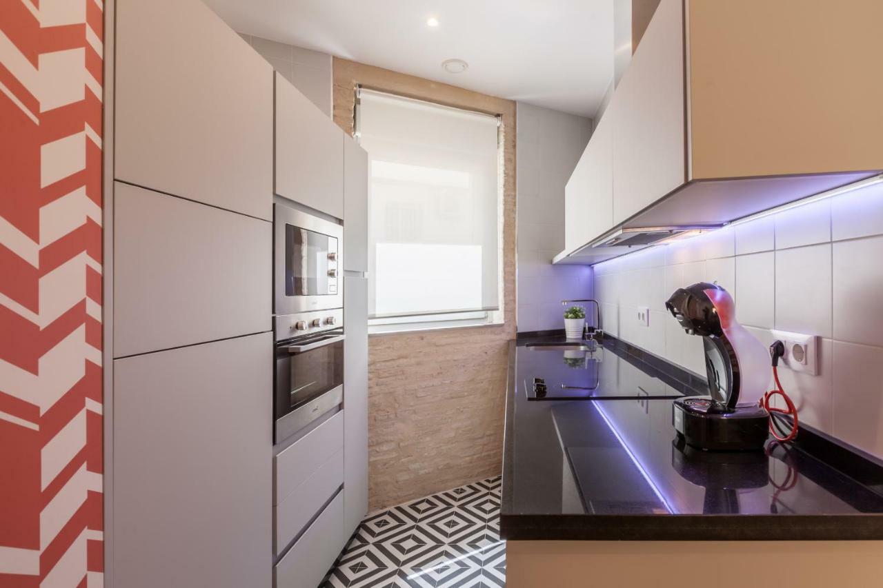 Apartamentos Rg Suites Jardines De Murillo Sevilla Exteriör bild
